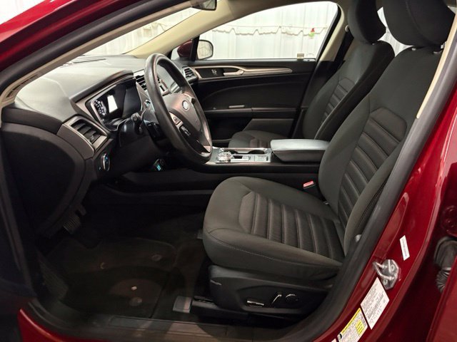 Used 2019 Ford Fusion SE FWD image 23