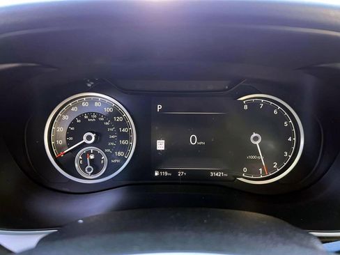 Certified 2024 Genesis G70 2.5T image 28