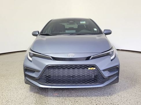 Used 2024 Toyota Corolla SE FWD image 3