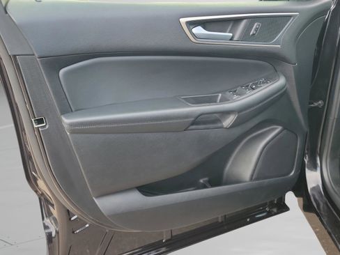 Used 2024 Ford Edge SEL image 32