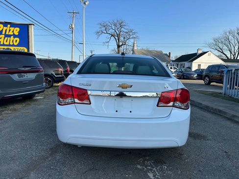 Used 2016 Chevrolet Cruze LT image 5