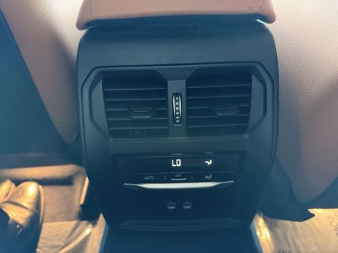 Used 2023 BMW 430i Convertible w/ Premium Package image 12