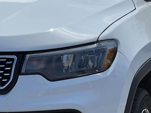 Used 2025 Jeep Compass Limited AWD/4WD image 33