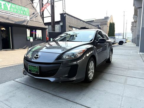 Used 2012 MAZDA MAZDA3 i Touring FWD image 1