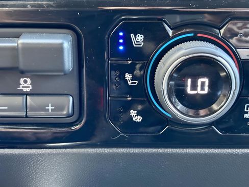 Used 2022 Chevrolet Silverado 1500 High Country image 27