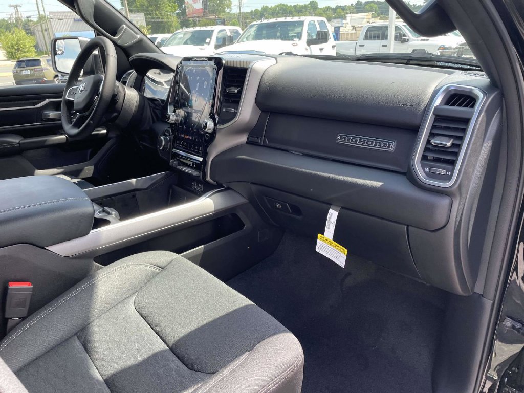New 2026 RAM 1500 Big Horn AWD/4WD image 14