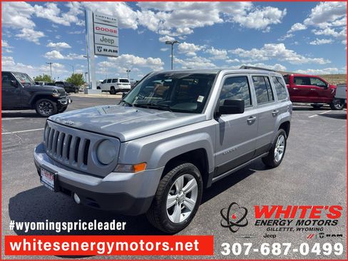 Used 2014 Jeep Patriot Latitude AWD/4WD image 1