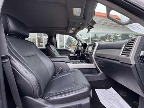 Used 2017 Ford F250 Lariat w/ Lariat Value Package image 10