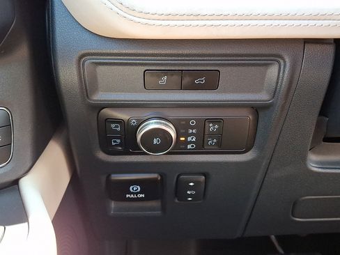 Certified 2023 Ford Expedition Max Platinum AWD/4WD image 30