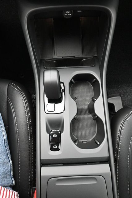 New 2026 Volvo XC40 B4 Core w/ Protection Package Premier FWD image 11