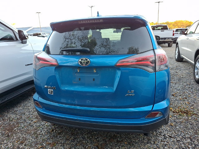Used 2018 Toyota RAV4 LE w/ All Weather Liner Package AWD/4WD image 5