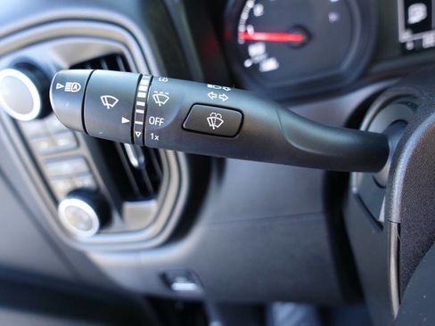 Used 2023 Chevrolet Silverado 1500 Custom image 50