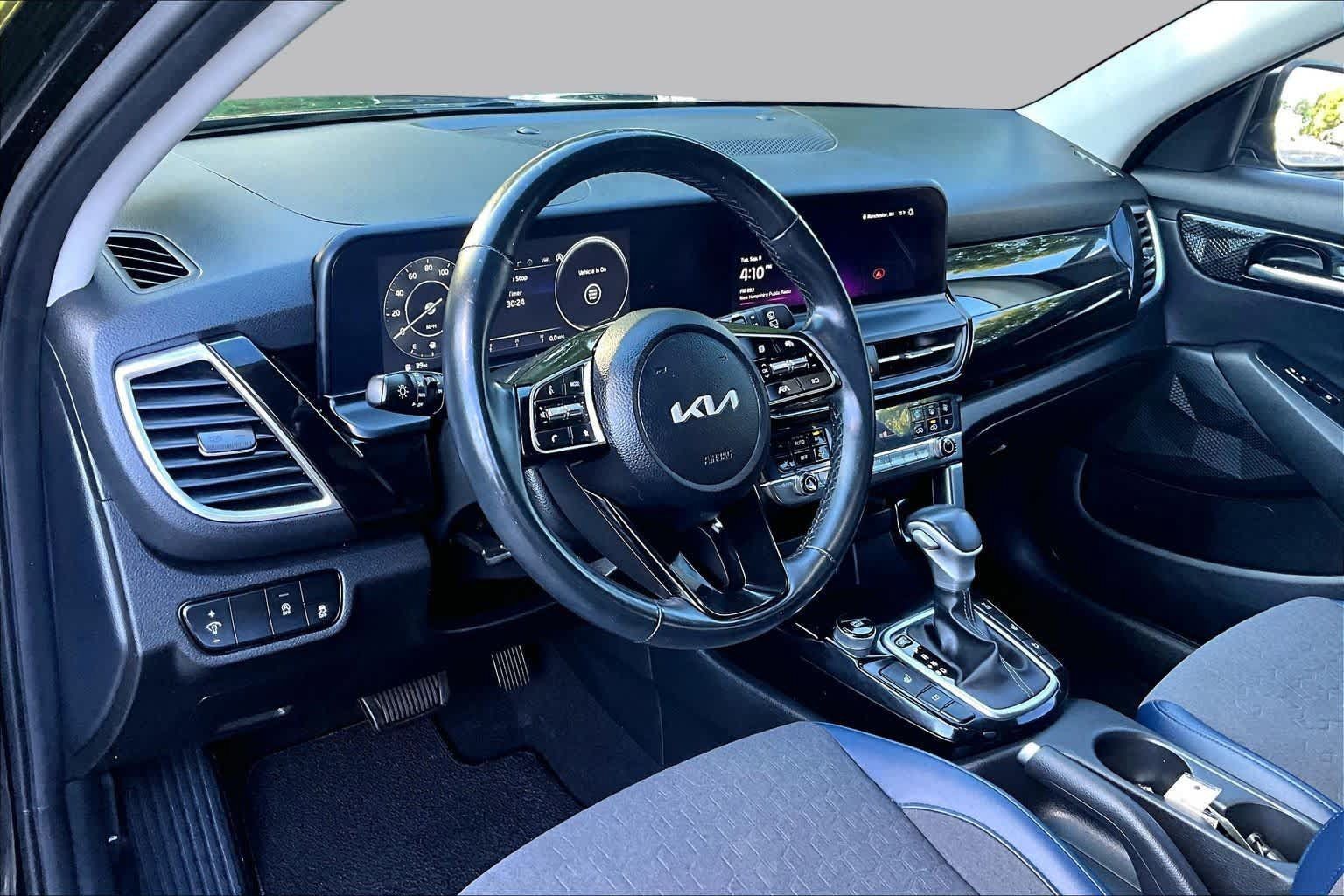 Used 2024 Kia Seltos S AWD/4WD image 16
