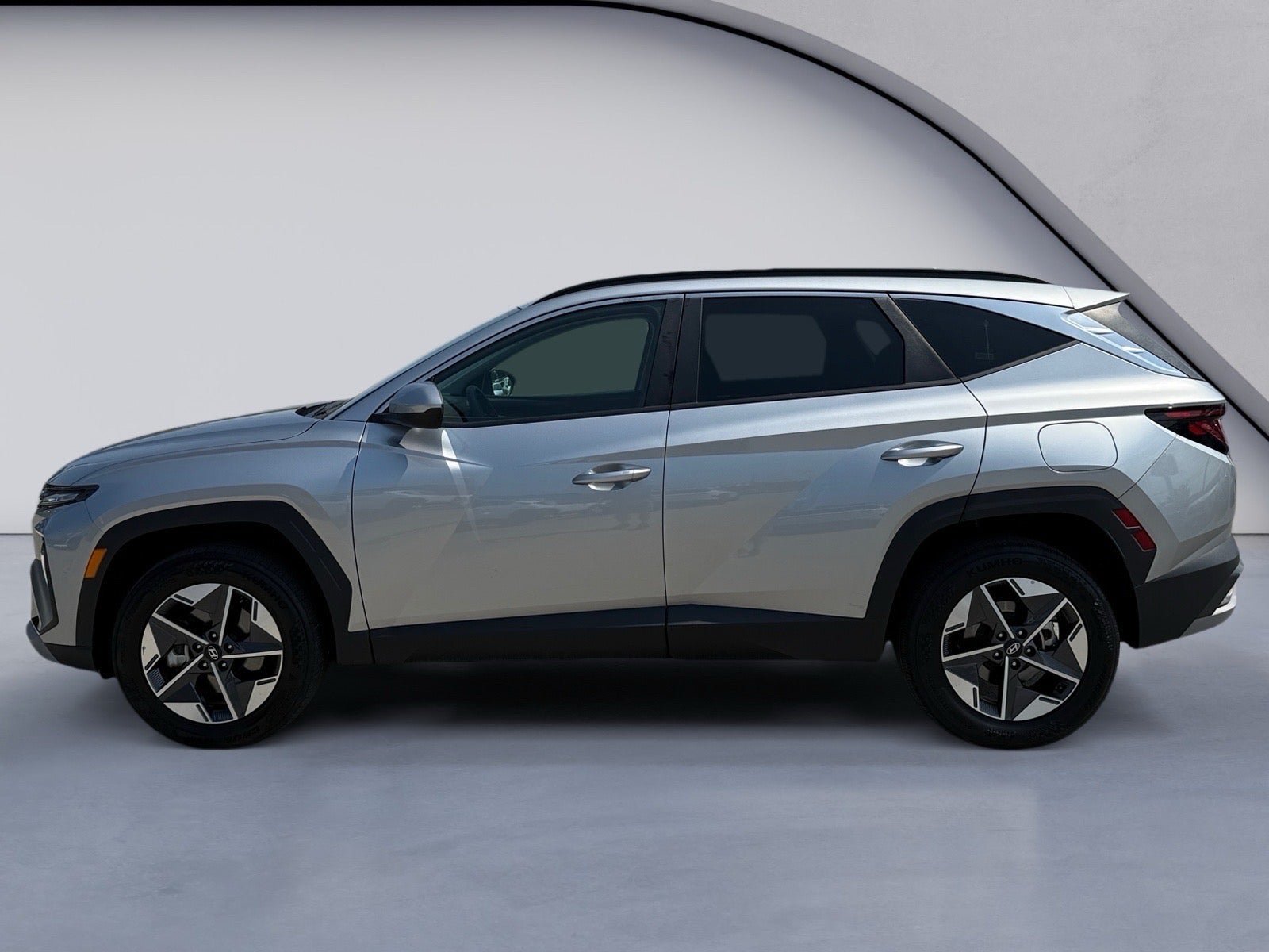 Used 2025 Hyundai Tucson SEL AWD/4WD image 2
