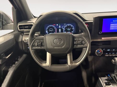 New 2025 Toyota Tacoma TRD Off-Road AWD/4WD image 12