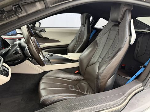 Used 2019 BMW i8 Coupe AWD/4WD image 12