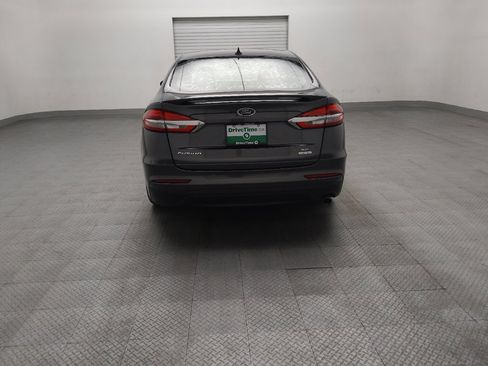 Used 2019 Ford Fusion SE w/ Equipment Group 151A FWD image 6