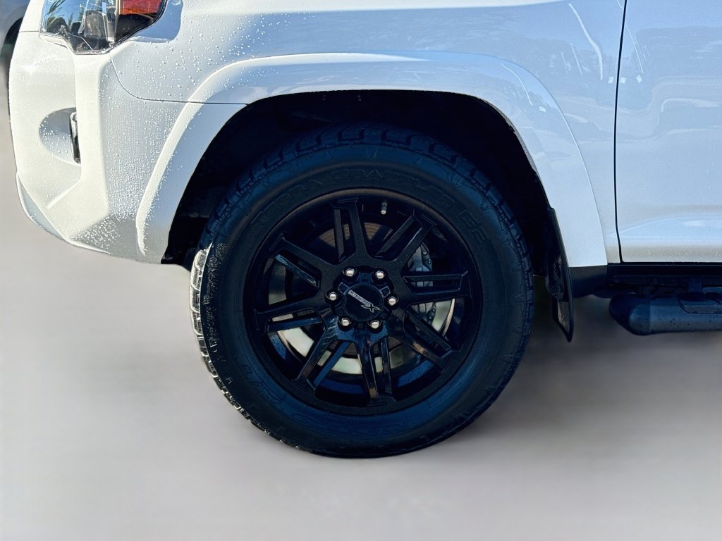 Used 2021 Toyota 4Runner SR5 Premium w/ Moonroof Package AWD/4WD image 36