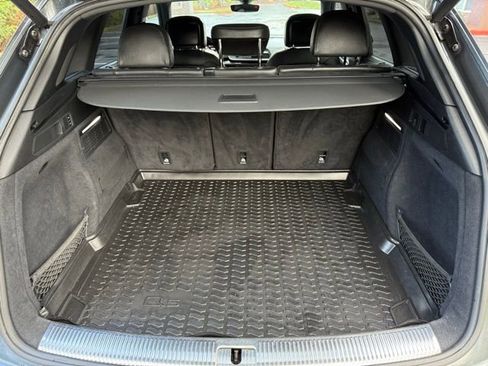 Used 2018 Audi SQ5 Prestige w/ Prestige Package image 27