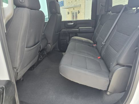 Used 2022 Chevrolet Silverado 2500 Custom w/ Custom Value Package AWD/4WD image 11