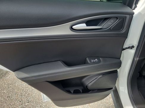 New 2025 Alfa Romeo Stelvio Sprint AWD/4WD image 7