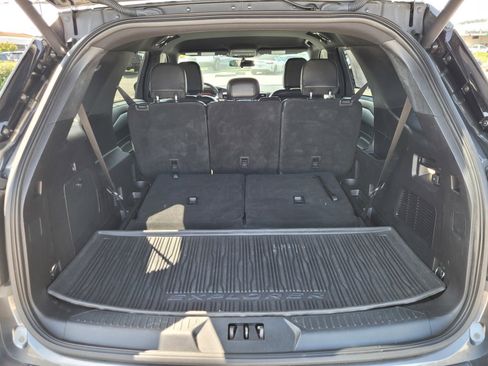 Used 2020 Ford Explorer XLT w/ Equipment Group 202A RWD image 10