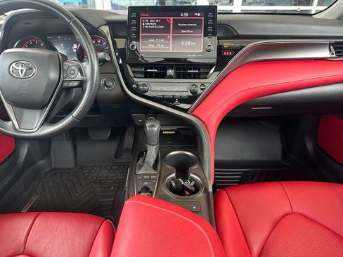 Used 2022 Toyota Camry XSE FWD image 15
