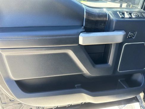 Used 2022 Ford F250 Lariat w/ Lariat Ultimate Package image 11