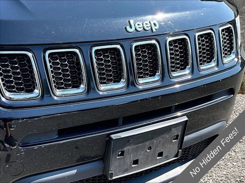 Used 2019 Jeep Compass Latitude w/ Popular Equipment Group AWD/4WD image 21