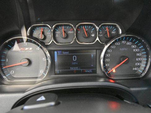 Used 2018 Chevrolet Silverado 1500 LT w/ All Star Edition image 39