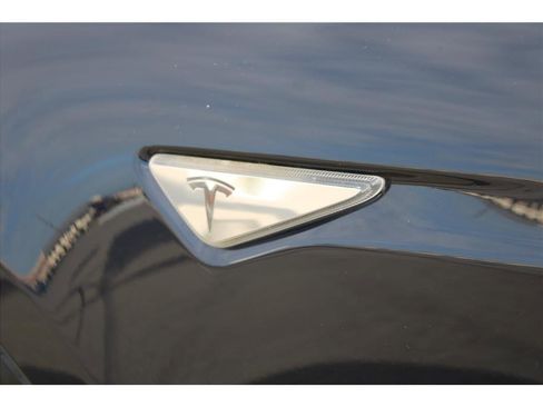 Used 2012 Tesla Model S Signature Performance image 30