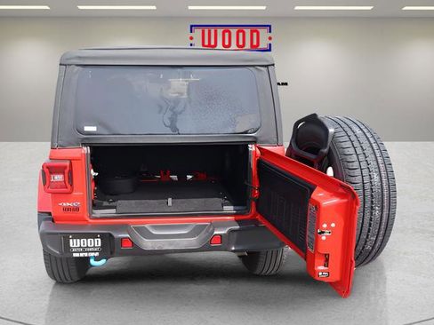 Used 2023 Jeep Wrangler Unlimited Sahara AWD/4WD image 10