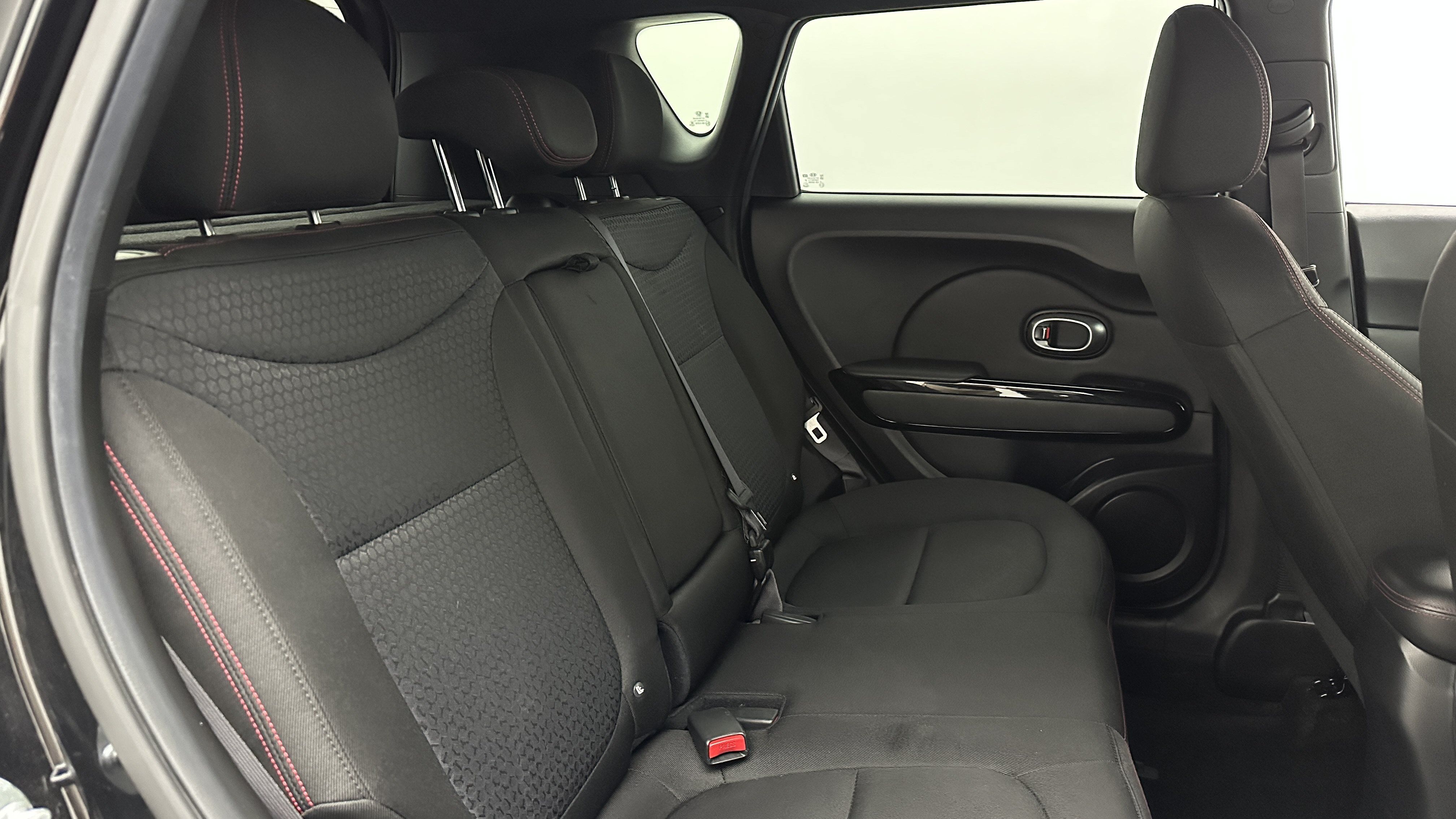 Used 2016 Kia Soul + w/ Tarmac Special Edition FWD image 31