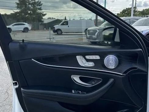 Used 2019 Mercedes-Benz E 300 image 21