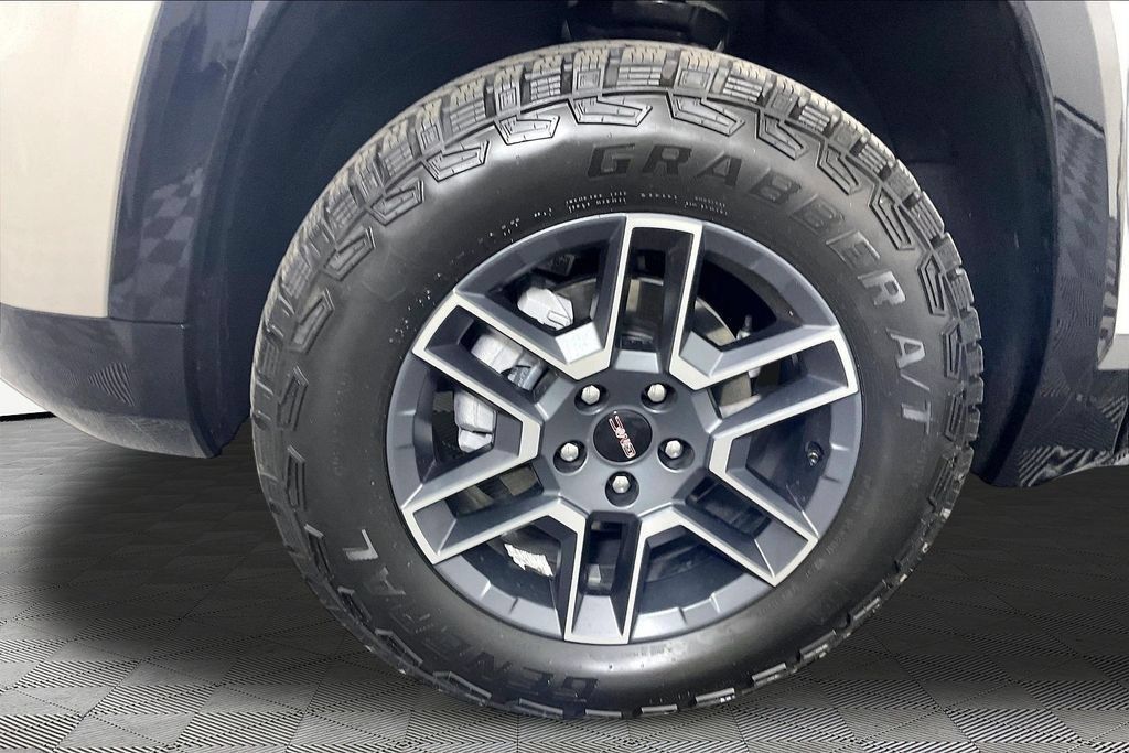 New 2026 GMC Terrain AT4 w/ Convenience Package III AWD/4WD image 12