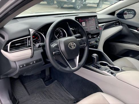 Used 2024 Toyota Camry XLE image 16