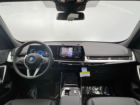 Used 2025 BMW X1 xDrive28i w/ Convenience Package image 11