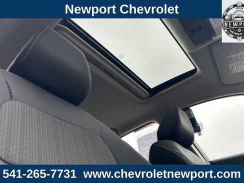 Used 2024 Nissan Altima 2.5 SV w/ SV Premium Package image 17