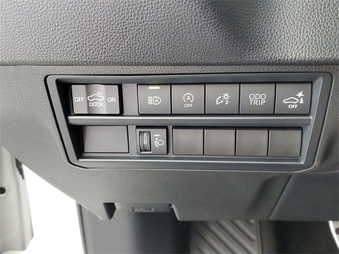 Used 2022 Toyota Tundra SR5 w/ TRD Off-Road Premium Package image 32