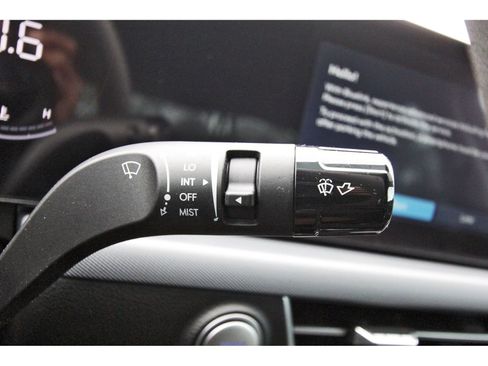 Used 2025 Hyundai Sonata SE FWD image 18