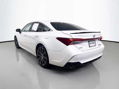 Certified 2019 Toyota Avalon Touring image 5