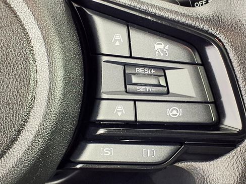 Certified 2024 Subaru Crosstrek 2.0i Premium image 18