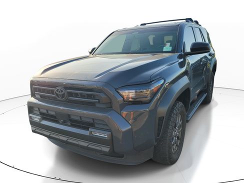 Used 2025 Toyota 4Runner SR5 RWD image 3