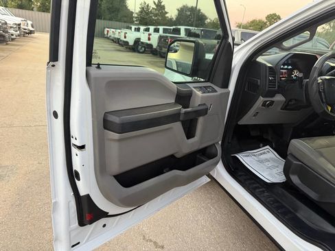 Used 2016 Ford F150 XL w/ Equipment Group 101A Mid RWD image 10