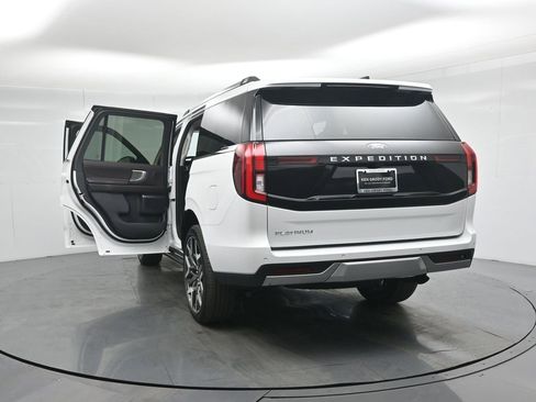 New 2025 Ford Expedition Platinum w/ Platinum Ultimate Package image 34