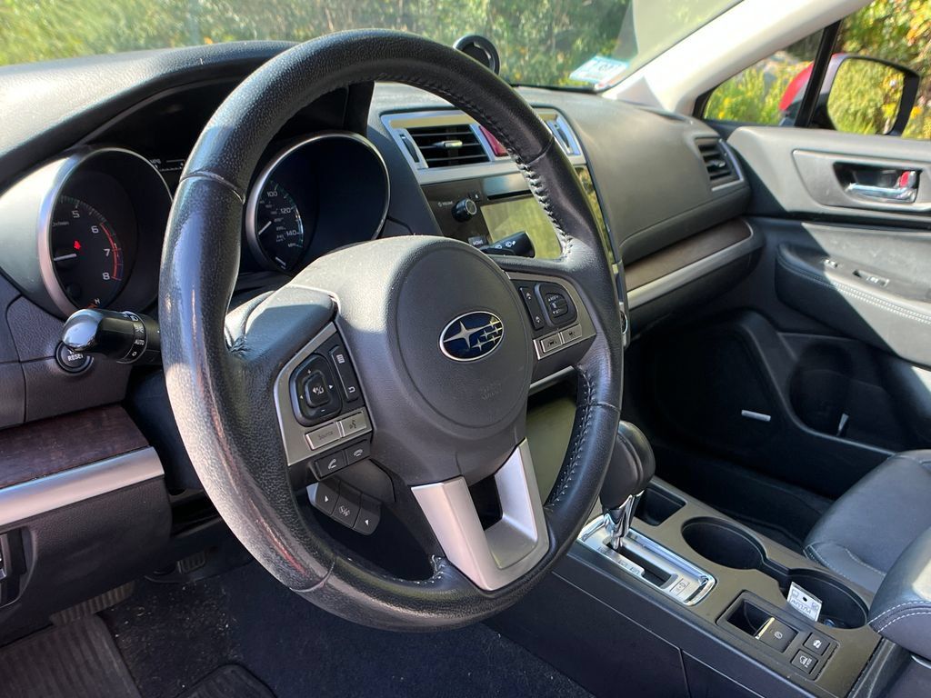 Used 2017 Subaru Outback 2.5i Limited AWD/4WD image 38