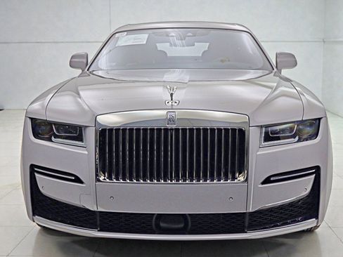 Used 2022 Rolls-Royce Ghost image 24