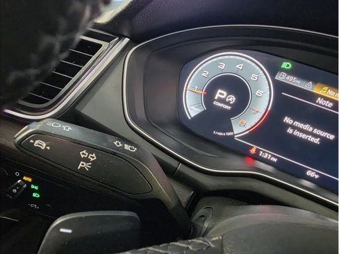 Used 2021 Audi Q5 Premium Plus w/ Premium Plus Package image 29