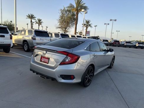 Used 2019 Honda Civic Sport image 5