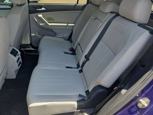 Used 2022 Volkswagen Tiguan SE FWD image 14
